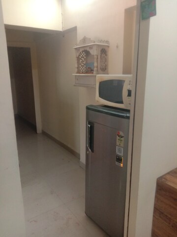 Room in 1.5 BHK Apartment at Shree Sai Complex, Prabhadevi – for Sale