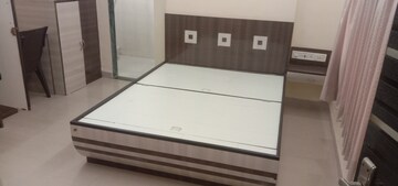 Room in 1.5 BHK Apartment at Shree Sai Complex, Prabhadevi – for Sale