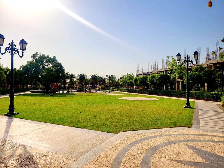 Garden, omaxe-kingston 4 Bedroom 2287 Sq.Ft. Apartment In Gomti Nagar Lucknow 7792956