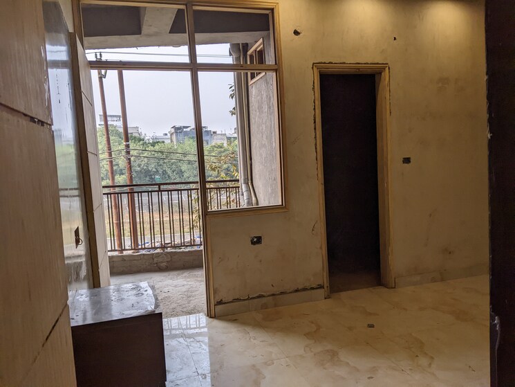 Room, sector 49 3 Bedroom 1500 Sq.Ft. Builder Floor In Sector 49 Noida 7793026