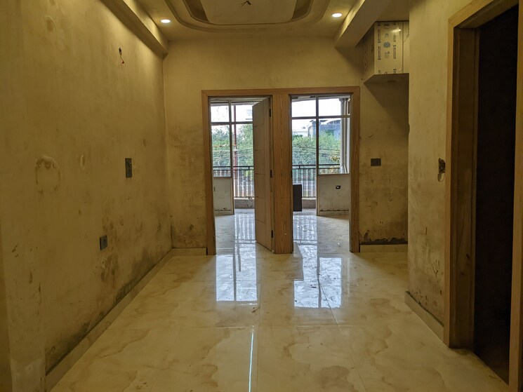 Room, sector 49 3 Bedroom 1500 Sq.Ft. Builder Floor In Sector 49 Noida 7793026