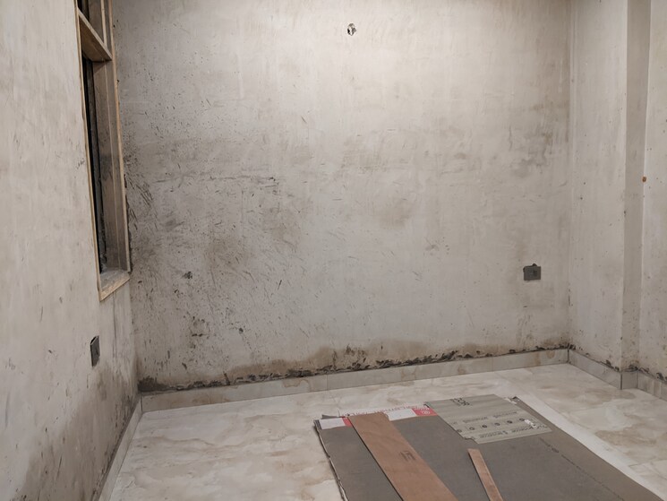 Bathroom, sector 49 3 Bedroom 1500 Sq.Ft. Builder Floor In Sector 49 Noida 7793026