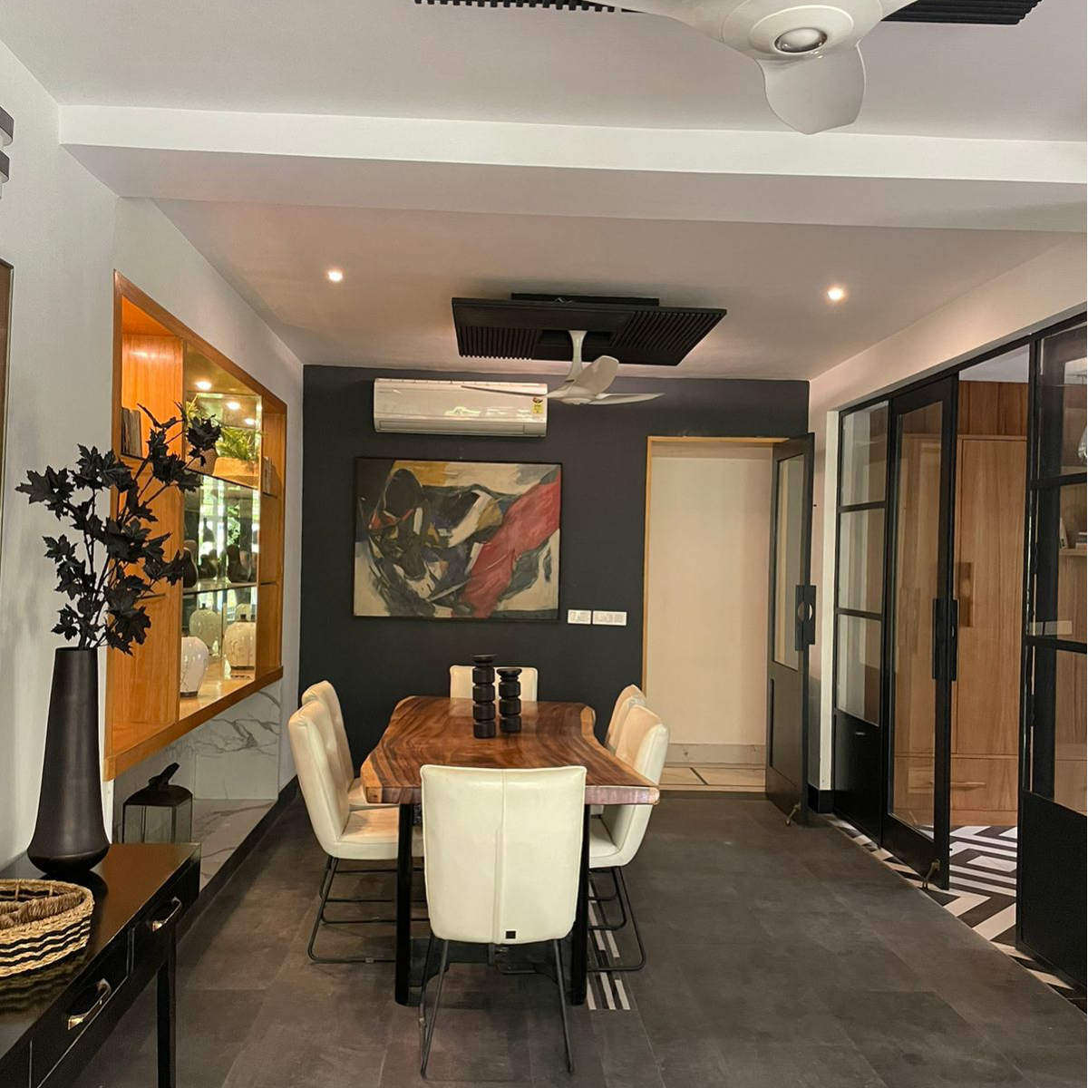 4 BHK + Pooja Room,Servant Room Builder Floor For Sale in Defence Colony