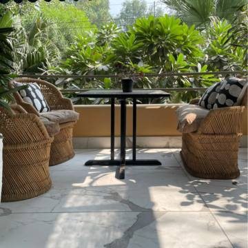 Balcony in 4 BHK Builder Floor at Defence Colony – for Sale