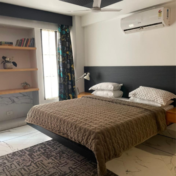 Bedroom in 4 BHK Builder Floor at Defence Colony – for Sale