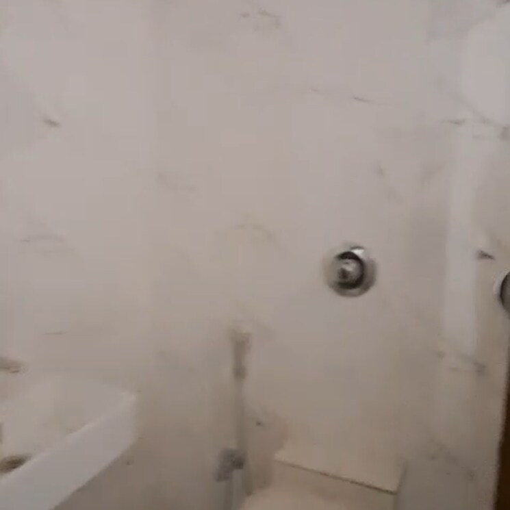 Bathroom, hubtown-heaven 2 Bedroom 400 Sq.Ft. Apartment In Matunga East Mumbai 7793156