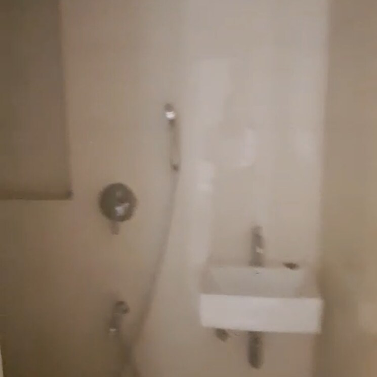 Bathroom, hubtown-heaven 2 Bedroom 400 Sq.Ft. Apartment In Matunga East Mumbai 7793156