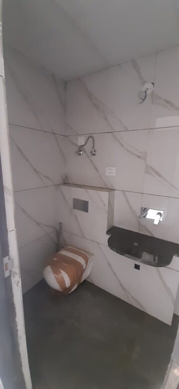 Bathroom in 2 BHK Builder Floor at Sector 40 – for Sale