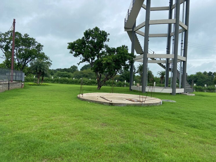 Garden, super corridor  1100 Sq.Ft. Plot In Super Corridor Indore 7793273