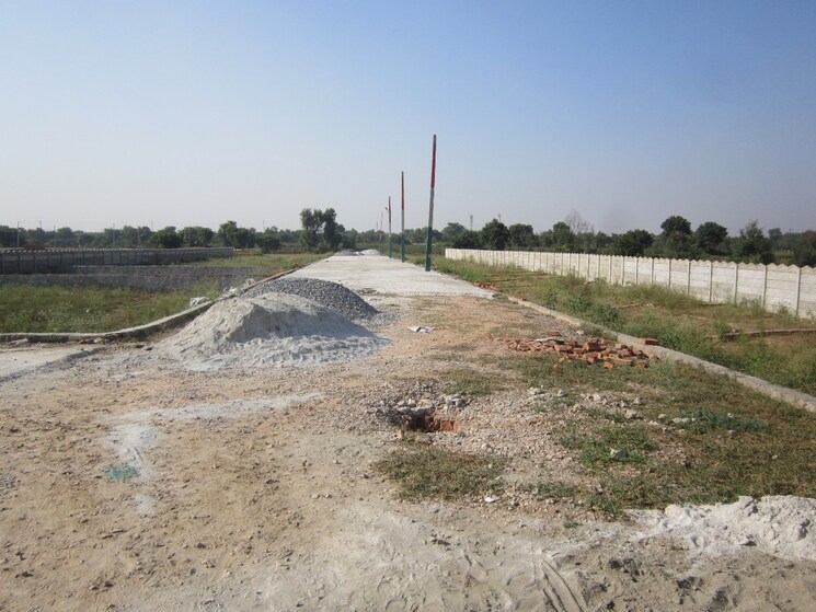 undefined, upsidc site b  50 Sq.Yd. Plot In Upsidc Site B Greater Noida 7793370