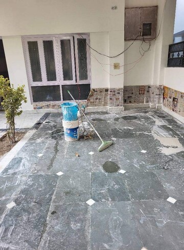 Balcony in 3 BHK Independent House at Mahanagar – for Sale