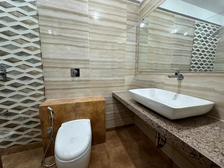 Bathroom, paradise-sai-world-city-phase-2 4 Bedroom 2880 Sq.Ft. Apartment In New Panvel Navi Mumbai 7793396