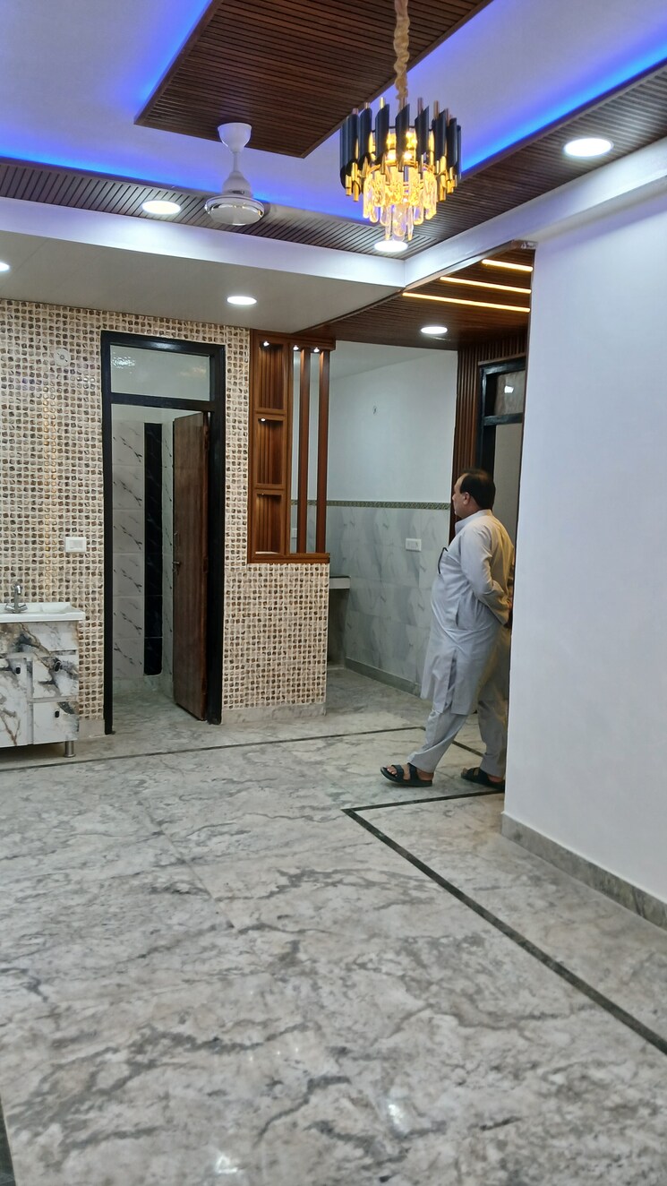 Living Room, jogabai extension 3 Bedroom 900 Sq.Ft. Apartment In Jogabai Extension Delhi 7793404