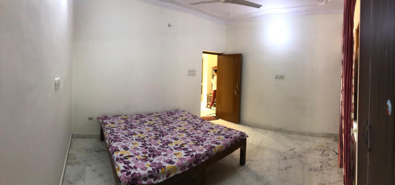 1.5 BHK Independent House For Rent in RWA Apartments Sector 27 Sector 27 Noida  7793421