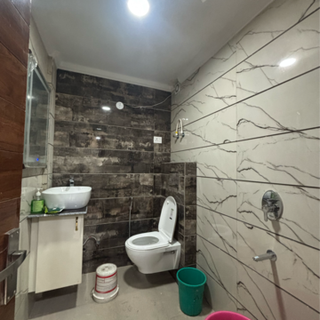 रेसिडेंशियल बिल्डर फ्लोर वर्ग फुट फॉर रेंट इन द्वारका दिल्ली  7793429