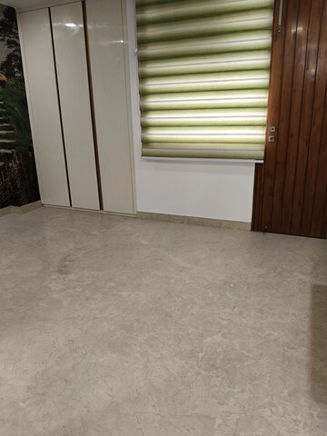 Room in 3 BHK Builder Floor at Vivek Vihar Phase 1 – for Sale