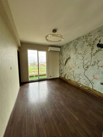 Room in 3 BHK Builder Floor at BPTP Parkland Pride, Sector 77 – for Sale