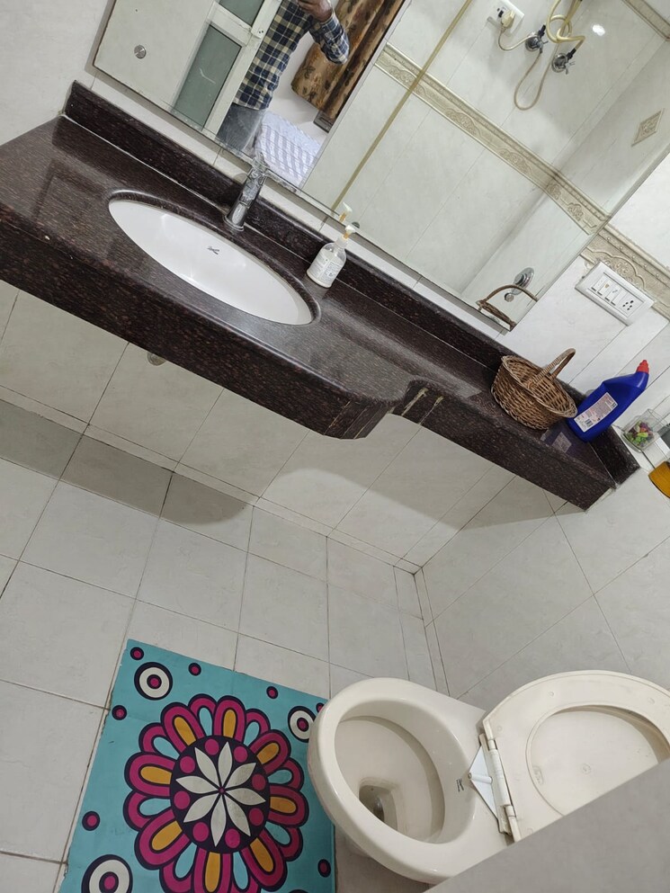 Bathroom, sector 56 3.5 Bedroom 2750 Sq.Ft. Independent House In Sector 56 Noida 7793623