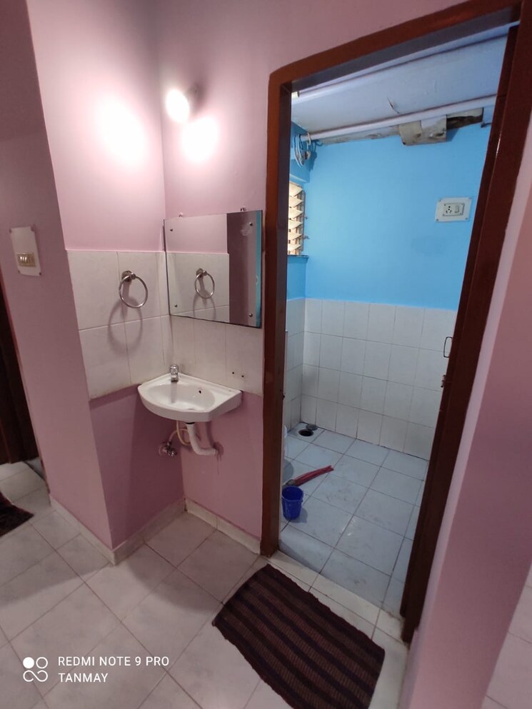 Bathroom, spaghetti-complex 1 Bedroom 550 Sq.Ft. Apartment In Kharghar Navi Mumbai 7793703
