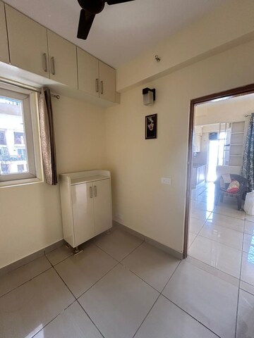 Room in 4 BHK Penthouse at Shri Radha Aqua Garden, Sector 16b Greater Noida – for Sale