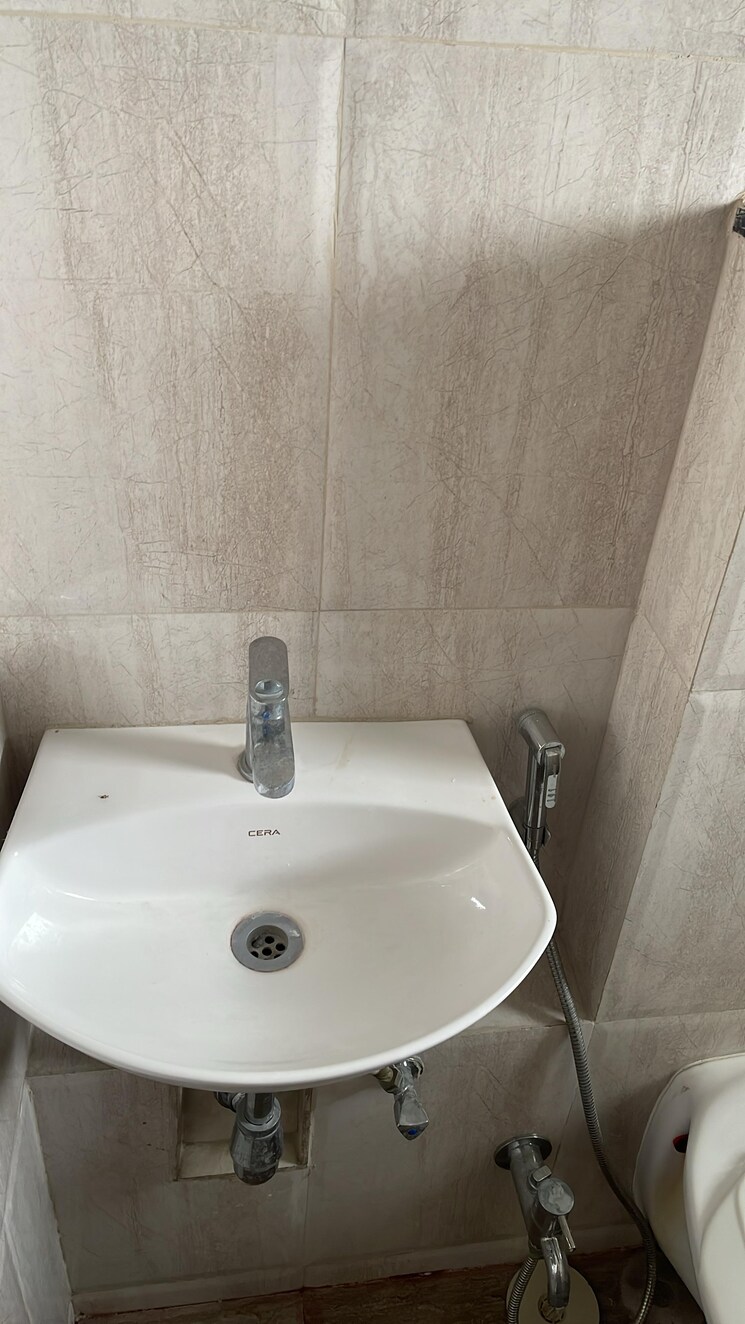 Bathroom, vtp-purvanchal 3 Bedroom 959 Sq.Ft. Apartment In Wagholi Pune 7793910