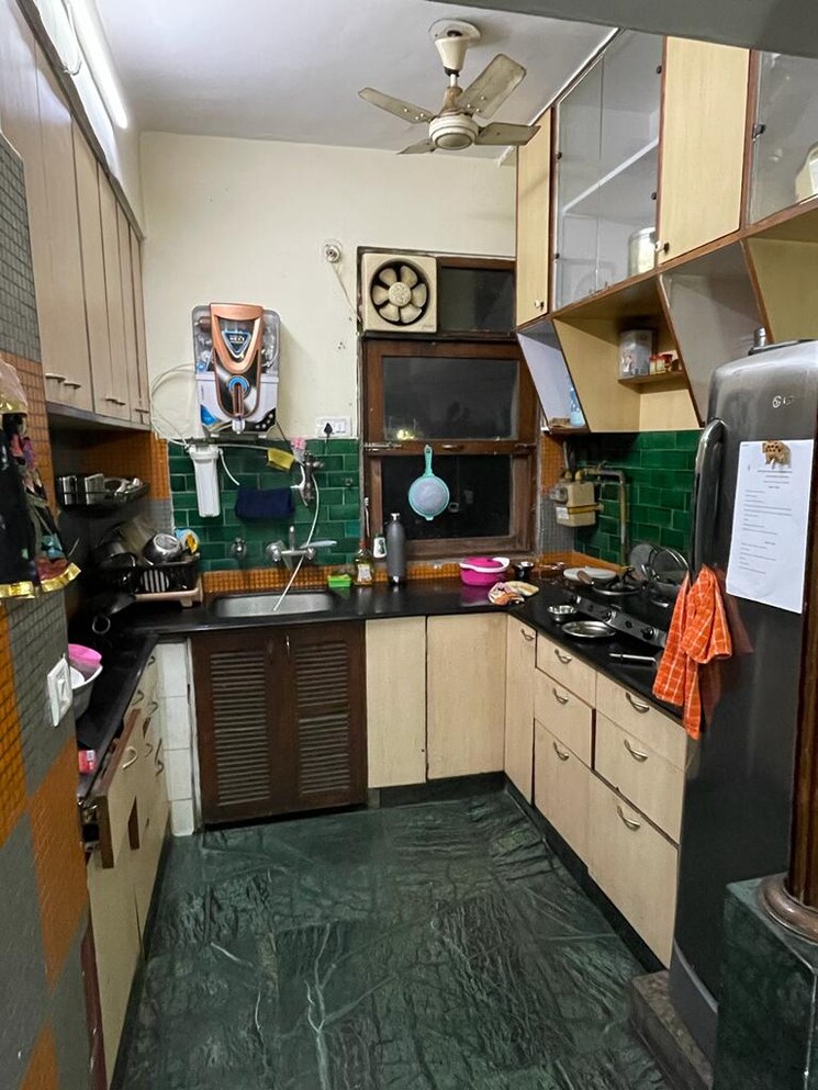 Kitchen, ip extension 3 Bedroom 1300 Sq.Ft. Apartment In Ip Extension Delhi 7793962