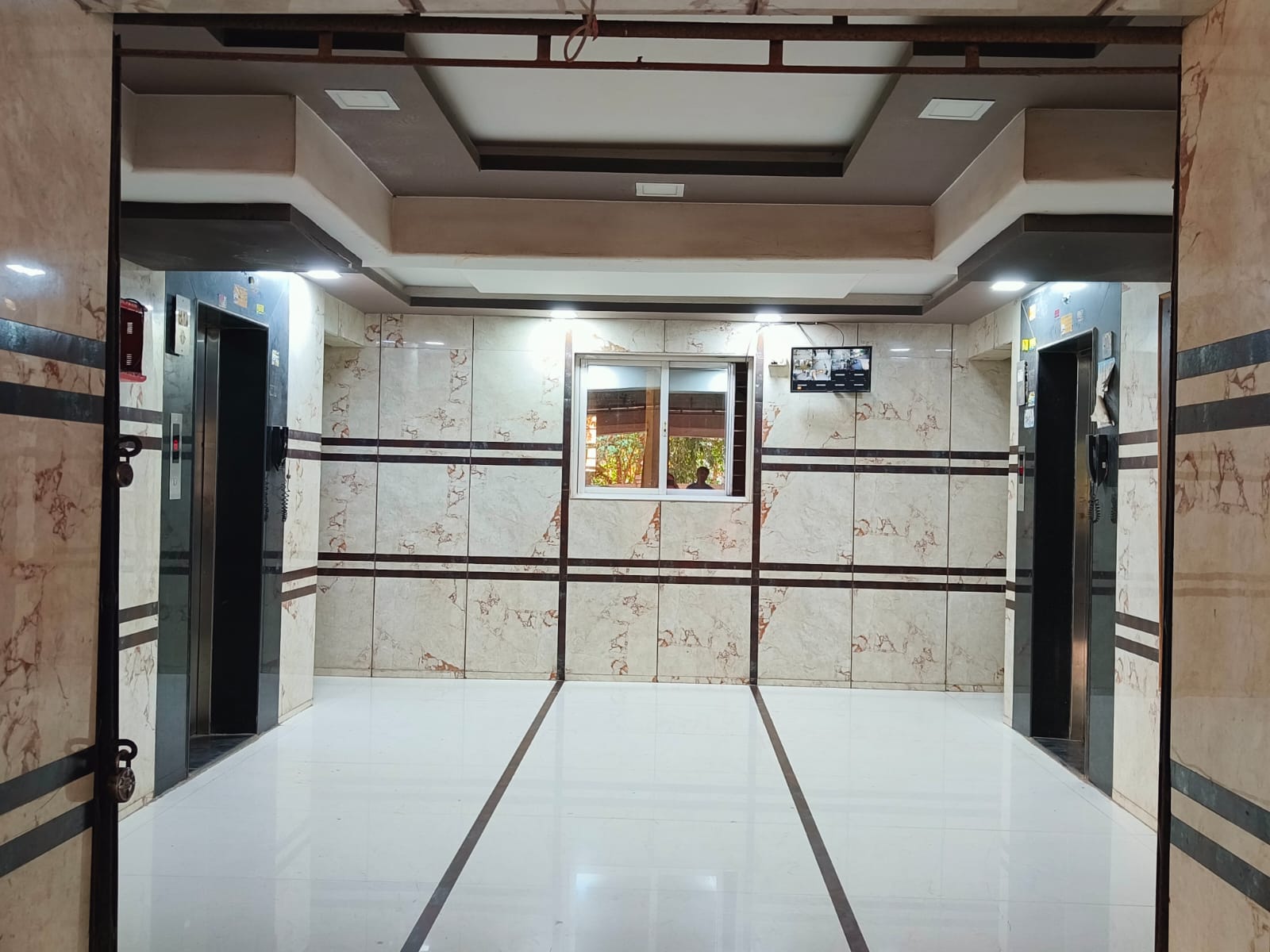 2 BHK Apartment For Sale in Anant Heights