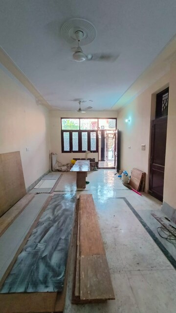 2 BHK Villa For Rent in Sector 33 Noida  7794123