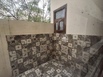Parking in 3 BHK Villa at Sushma Infinium, Ghazipur – for Sale