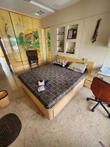 Master Bedroom in 3 BHK Apartment at Chaitanya Tower, Prabhadevi – for Sale