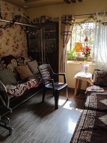 Living Room in 2.5 BHK Apartment at Maruti Residency Ghorpadi, Ghorpadi – for Sale