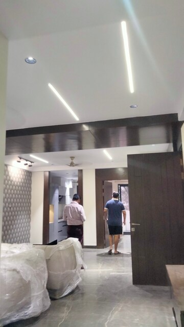 3 BHK Builder Floor For Rent in Anand Vihar