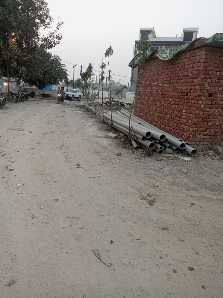 Exterior View, skb-crossings-republik  100 Sq.Yd. Plot In Pratap Vihar Ghaziabad 7794349