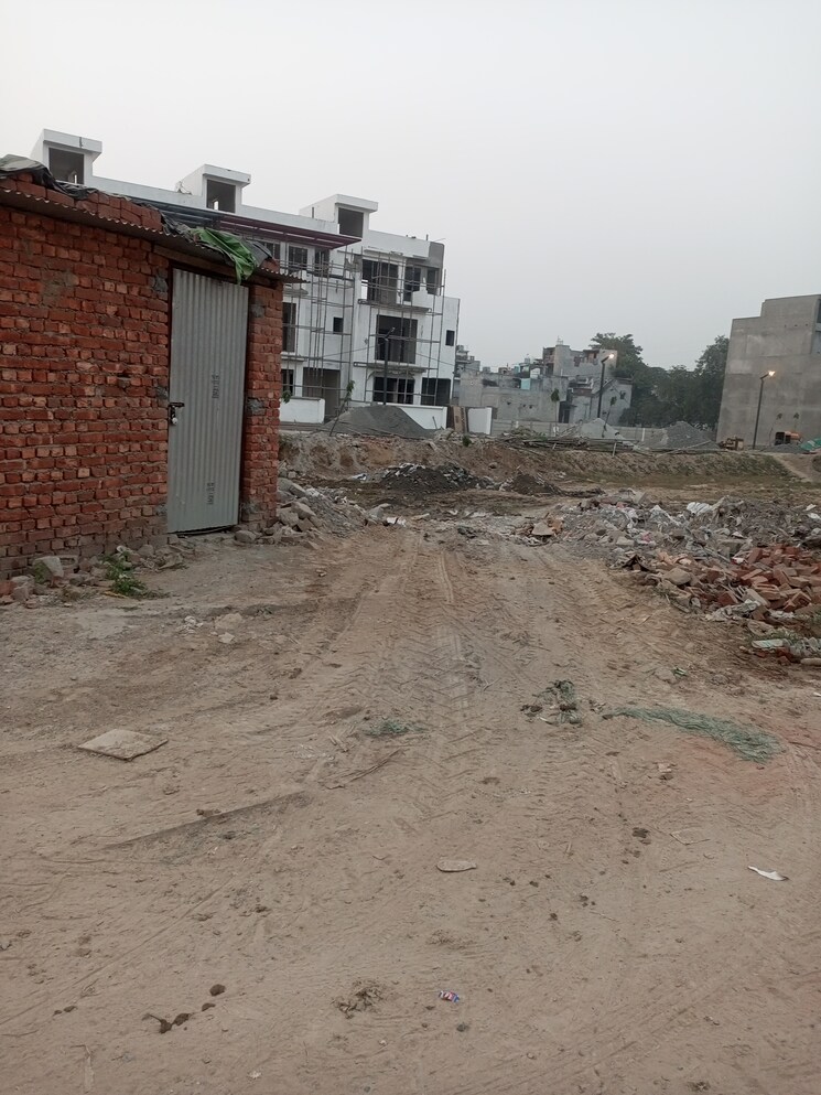 Exterior View, skb-crossings-republik  100 Sq.Yd. Plot In Pratap Vihar Ghaziabad 7794349