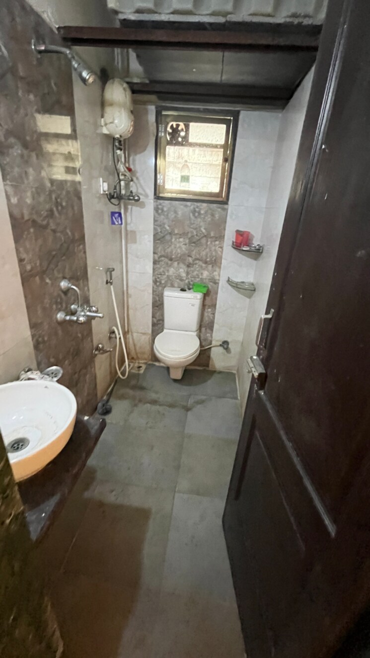 Bathroom, thames-chs 2 Bedroom 832 Sq.Ft. Apartment In Tawri Pada Thane 7794357