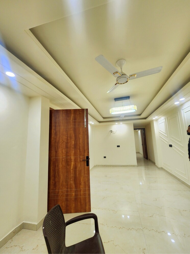 Living Room, chattarpur 3 Bedroom 150 Sq.Yd. Builder Floor In Chattarpur Delhi 7794389