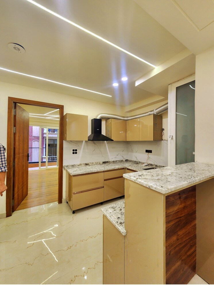 Kitchen, chattarpur 3 Bedroom 150 Sq.Yd. Builder Floor In Chattarpur Delhi 7794389