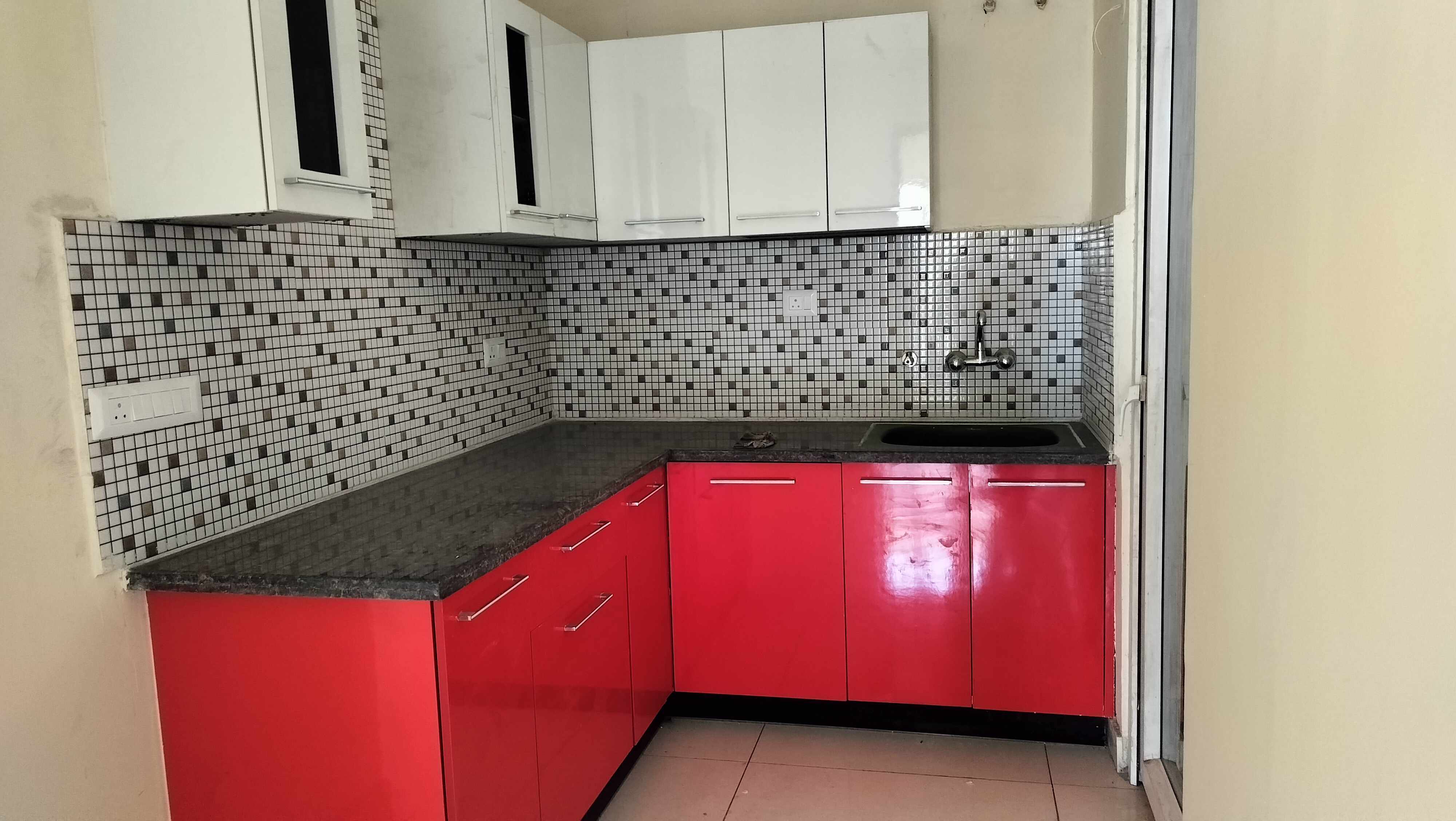 2 BHK Apartment For Sale in Saya Gold Avenue