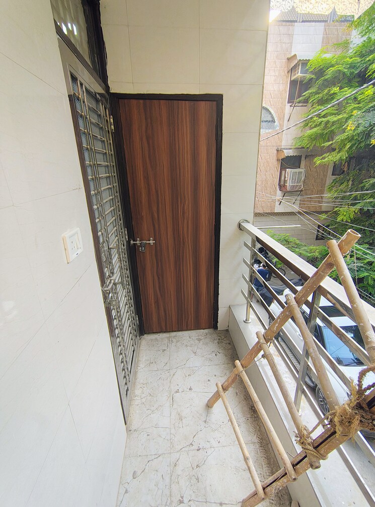 Balcony, rohini sector 15 2 Bedroom 650 Sq.Ft. Builder Floor In Rohini Sector 15 Delhi 7794454