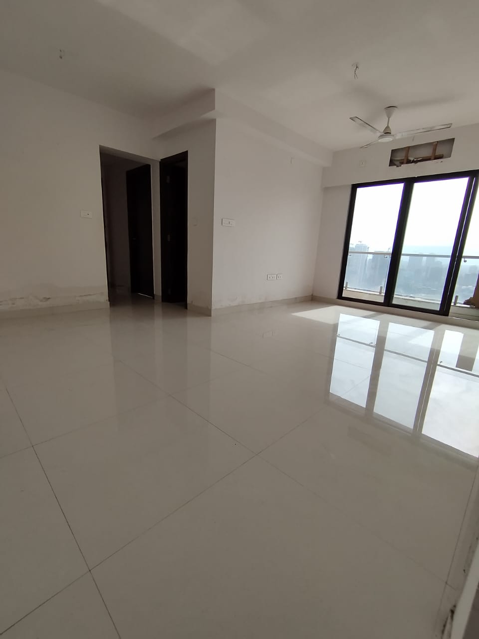 2 BHK Apartment For Sale in Sunteck Avenue 2