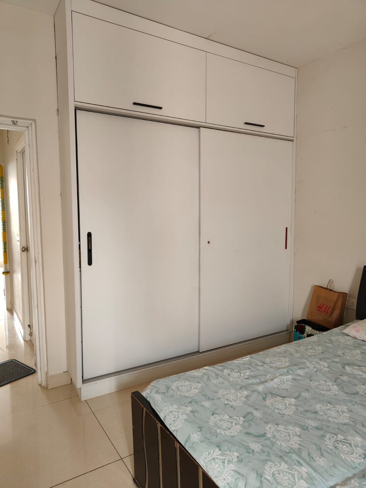 Room, kharar landran road 3 Bedroom 161 Sq.Yd. Apartment In Kharar Landran Road Mohali 7794516