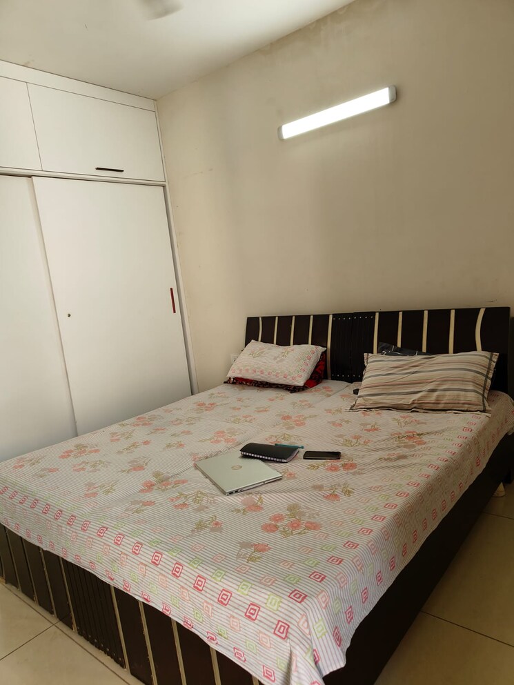 Bedroom, kharar landran road 3 Bedroom 161 Sq.Yd. Apartment In Kharar Landran Road Mohali 7794516