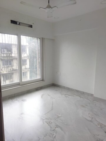 Room in 2 BHK Apartment at Indiabulls One Indiabulls, Pokhran Road No 2 – for Sale