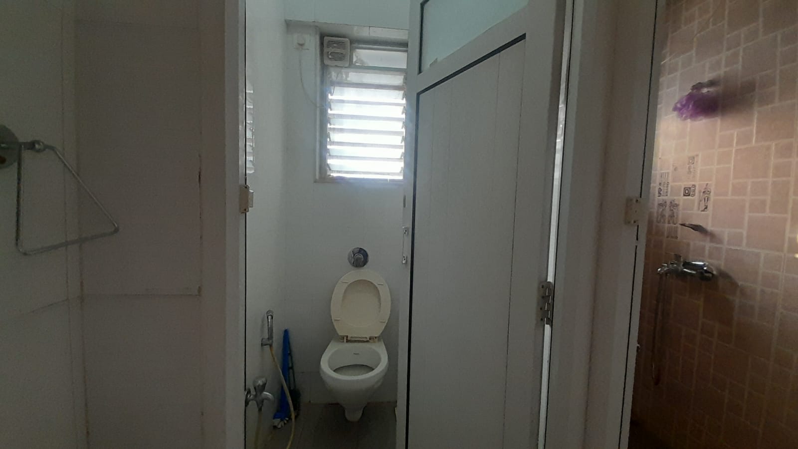 1 BHK Apartment For Sale in Amanora Metro Tower