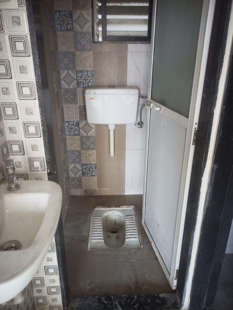 Bathroom, platinum-regalo 1 Bedroom 630 Sq.Ft. Apartment In Ulwe Navi Mumbai 7794573