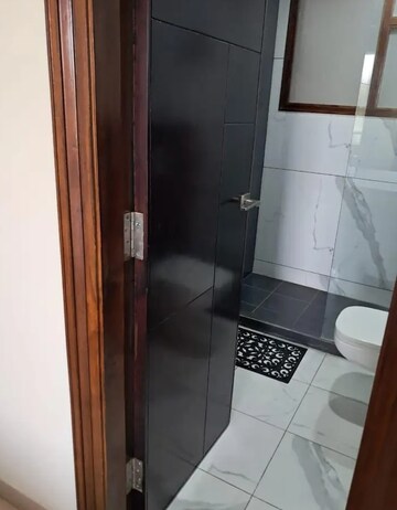 Kitchen in 3 BHK Builder Floor at Vaishali Sector 5 – for Sale
