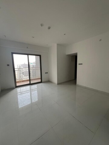 Room in 2 BHK Apartment at Bramhacorp The Collection, Kalyani Nagar – for Rent