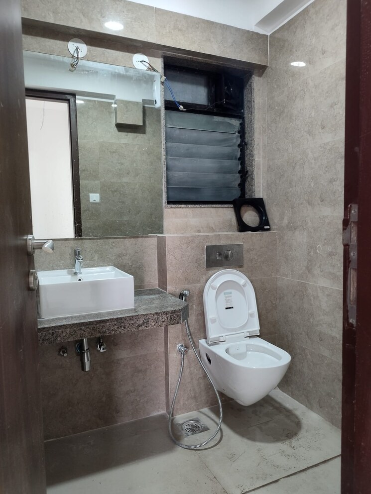 Bathroom, sunteck-avenue-2 3 Bedroom 900 Sq.Ft. Apartment In Goregaon West Mumbai 7794808