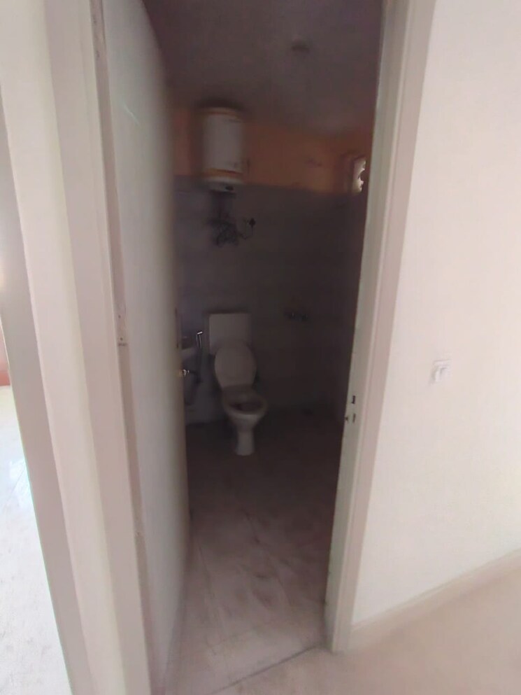 Bathroom, sarvome-shree-homes 3 Bedroom 745 Sq.Ft. Apartment In Sector 45 Faridabad 7794882