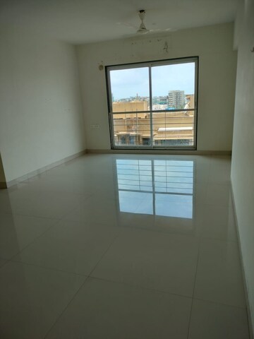 Room in 3 BHK Apartment at Lodha Allura, Worli – for Rent